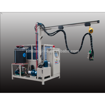 Cyclopentane high pressure foaming machine for refrigerator